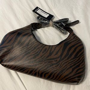 Tiger print shoulder bag nasty gal